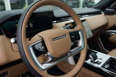 Land Rover Range Rover 4.4 V8 P530  Autobiography