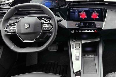 Peugeot 308 Allure S&S e-DCS6 1.2 mHEV