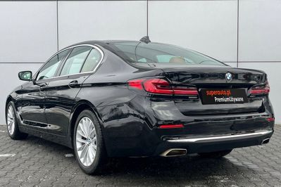 BMW Seria 5 530i xDrive mHEV Luxury Line aut