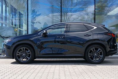 Lexus NX 450h+ Prestige AWD