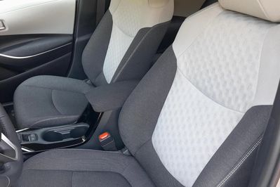 Toyota Corolla 1.8 Hybrid Style