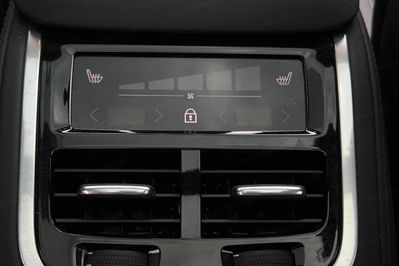 Volvo XC90 T8 AWD Plug-In Hybrid Ultra Dark 7os