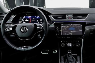 Skoda Superb 2.0 TDI SCR L&K DSG