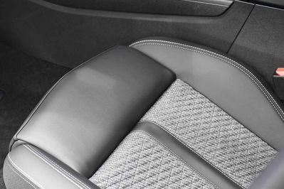 Peugeot 408 Business S&S e-DCS6 1.2 PureTech mHEV
