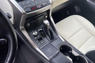 Lexus NX 300h F Impression AWD