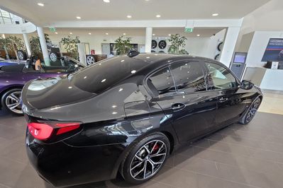 BMW Seria 5 540i xDrive mHEV aut