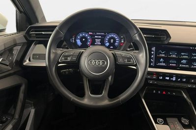 Audi A3 35 TFSI mHEV S tronic