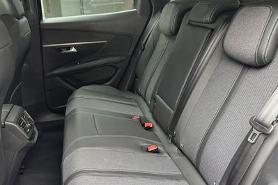 Peugeot 3008 PureTech Hybrid Allure S&S EAT8