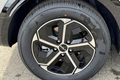 Kia Niro 1.6 GDI Hybrid M