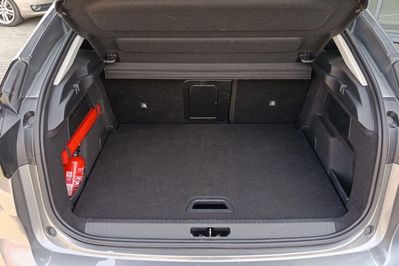 Citroen C4 1.2 Puretech Max S&S EAT8