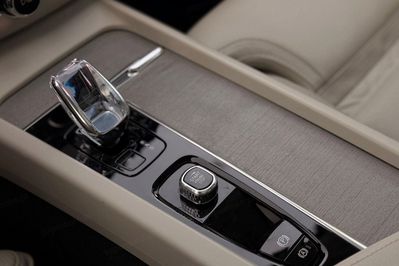 Volvo XC60 T6 Plug-In Hybrid AWD Ultra Dark aut