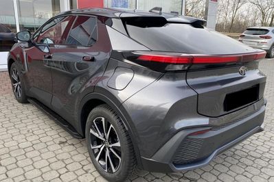 Toyota C-HR Style 2.0 Hybrid Dynamic Force Plug-in