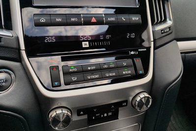 Toyota Land Cruiser 4.6 V8