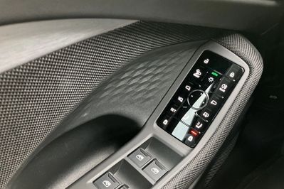 Audi A6 TDI quattro S line Avant