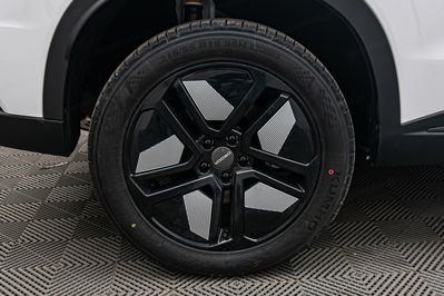 Omoda 5 1.5 T-GDI Hybrid Premium DHT