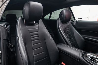 Mercedes Klasa E E 300 Coupe 2.0 9G-TRONIC