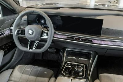 BMW Seria 7 740d xDrive M Sport