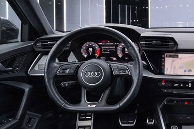 Audi A3 35 TFSI mHEV S tronic