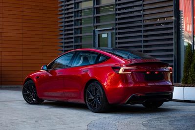 Tesla Model 3 Performance AWD