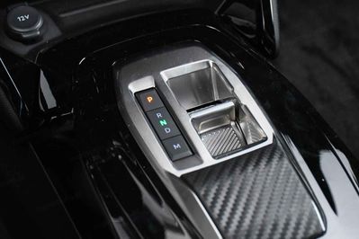 Peugeot 2008 GT Exclusive e-DCS6 1.2 PureTech mHEV