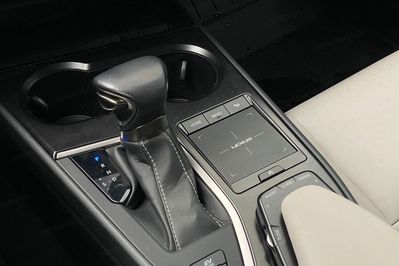 Lexus UX 250h F Impression 2WD