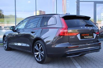 Volvo V60 B4 B Plus Dark aut