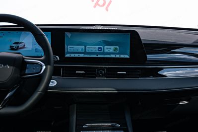 Omoda 5 1.5 T-GDI Hybrid Premium DHT