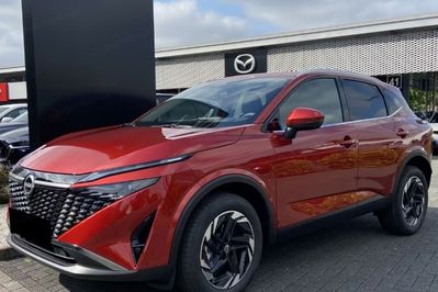 Nissan Qashqai N-Connecta Xtronic 1.3 DIG-T mHEV