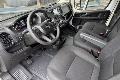 Opel Movano L2H2