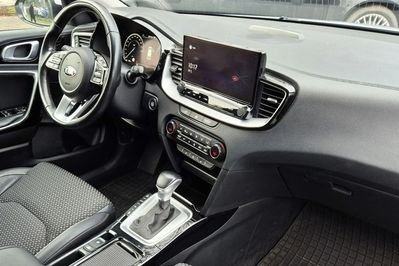 Kia Ceed 1.6 GDI PHEV L Business Line DCT