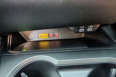 Lexus UX 300h F Sport Design 2.0 Hybrid Dynamic Force