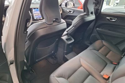 Volvo XC60 T6 Plug-In Hybrid AWD Plus Dark