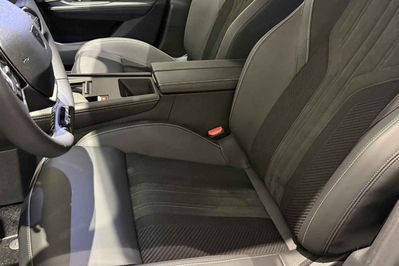 Peugeot 308 GT Exclusive 1.5 BlueHDi EAT8