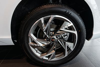 Hongqi HS3 1.5T FWD