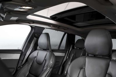 Volvo XC90 B5 AWD Ultra Bright 7os