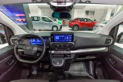 Toyota Proace Verso Long L2H1 Business AT