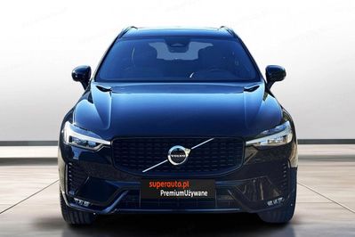Volvo XC60 B5 B AWD Plus Dark