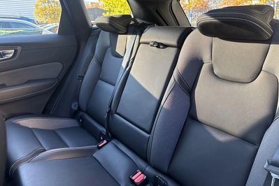 Volvo XC60 B4 B R-Design
