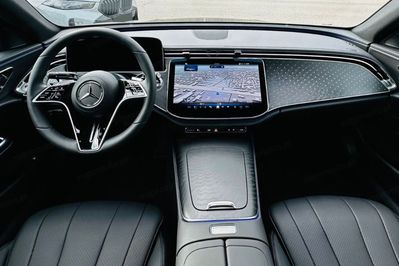 Mercedes Klasa E 300 de 4-Matic Exclusive