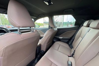 Lexus LBX Hybrid Elegant