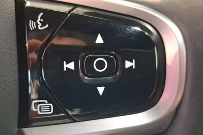 Volvo XC60 B5 B AWD Plus Dark