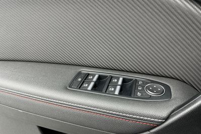 Renault Captur RS Line 1.6 E-Tech Hybrid AT