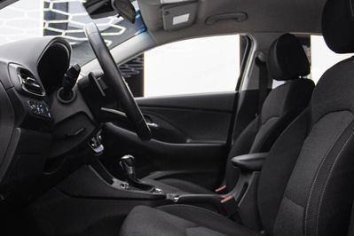Hyundai i30 Fastback 1.5 T-GDI 48V Smart DCT