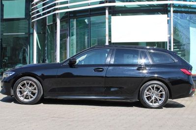 BMW Seria 3 320d xDrive Sport Line aut