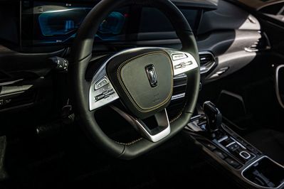 Bestune T77 1.5T Elegance DCT