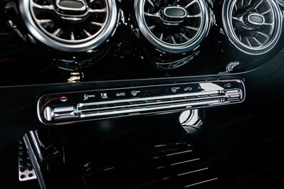 Mercedes CLA 200  AMG Line  Shooting Brake