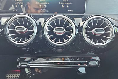 Mercedes Klasa A 220 4-Matic  AMG-Line 7G-DCT