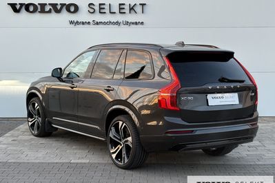Volvo XC90 T8 AWD Plug-In Hybrid Ultra Dark 7os aut