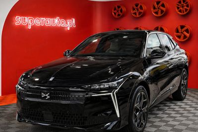 DS N°4 Pallas eDCS6 1.2 mHEV