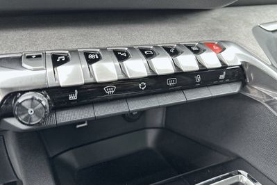 Peugeot 3008 GT Pack 1.6 Hybrid e-EAT8